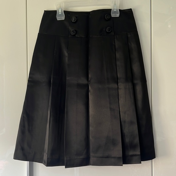 Excellent Simons Contemporaine Pleated Black Skirt - size 4 - Picture 1 of 7